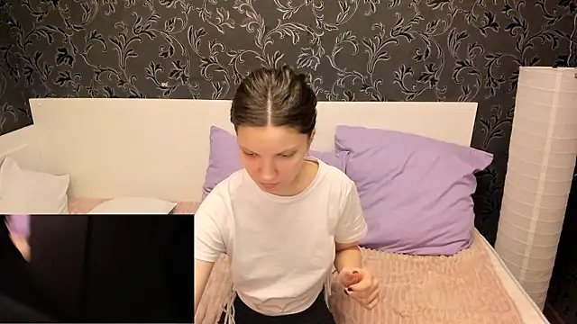 MelaniGrand – Naživo XXX chat