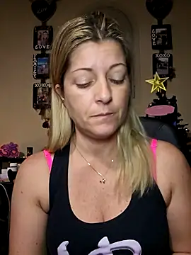 Sembang XXX Secara Langsung NikkiBlisss