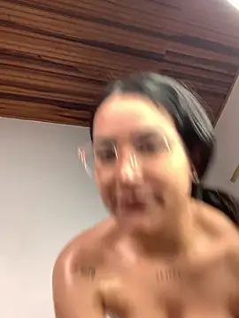 Val12777 Live XXX-Chat