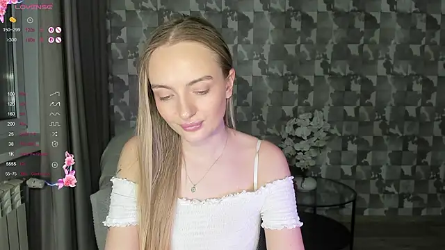 A_delina Chat XXX in diretta