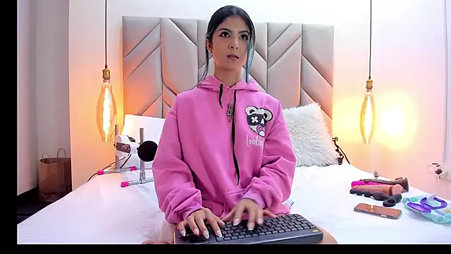 IsabellaFoox: онлайн-секс-чат