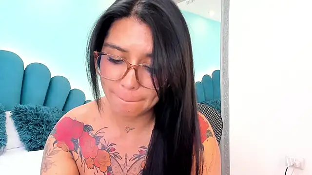 sharlott18のライブXXXチャット