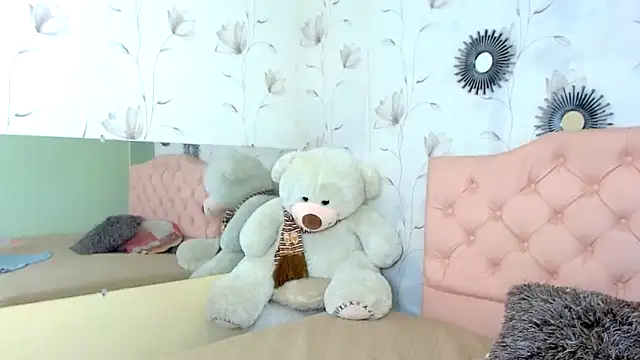 XXX chat uživo modela zara_cute