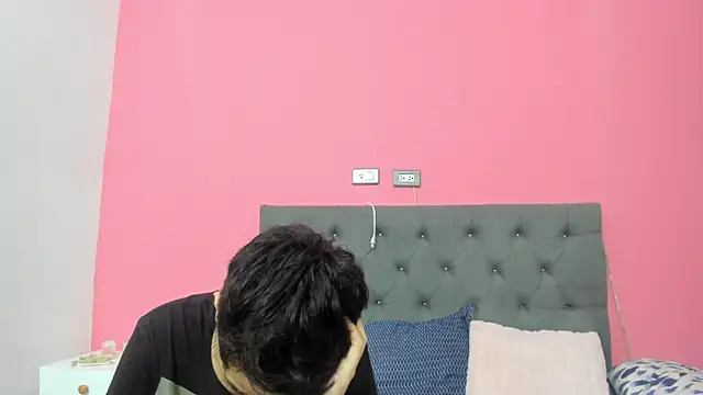 ariloe_quintero Adlı Modelin Canlı XXX Sohbeti