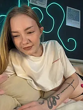 Онлайн чат XXX MilaMoone