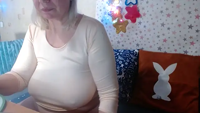 QueenLana 网络视讯表演