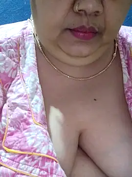 tamilthanushri live XXX chat