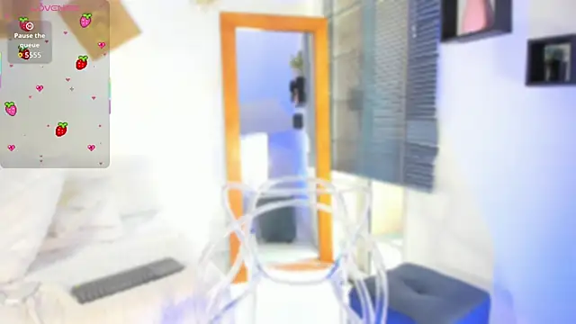 Show modela Aleexiiaa na web-kameri