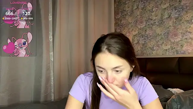 Chat XXX ao vivo de LoraDavi