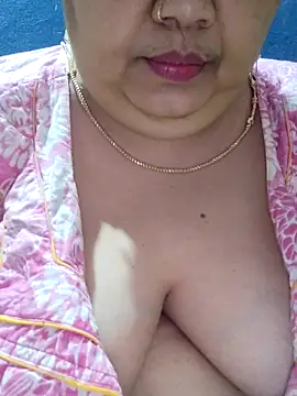 tamilthanushriのライブXXXチャット