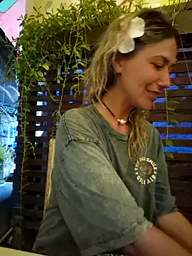 CelynaRoss: απευθείας συνομιλία ΧΧΧ