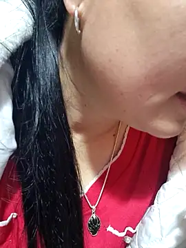 แชท XXX สดของ yoowwmr