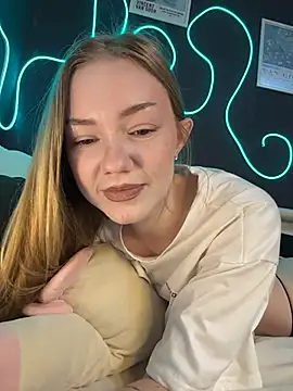 MilaMoone – Naživo XXX chat