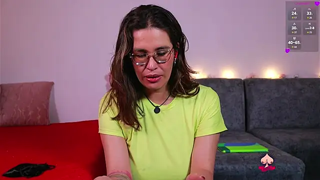 Chat XXX ao vivo de kathieandpovcock1