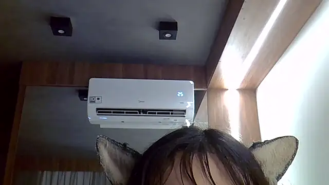 دردشة SkinnyKitten الجنسية المباشرة