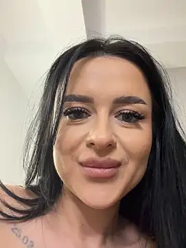 Katty_Pery Chat XXX in diretta