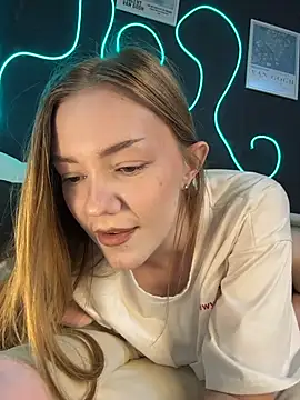 MilaMoone 라이브 XXX 채팅