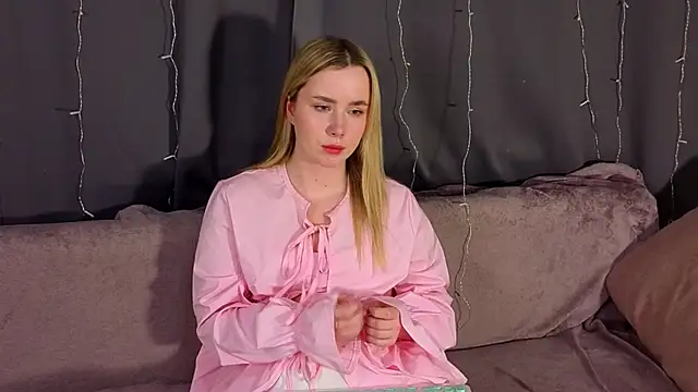 IvetteLabore – Naživo XXX chat