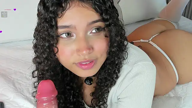 Chatroom XXX en direct de EloiseSweetxx