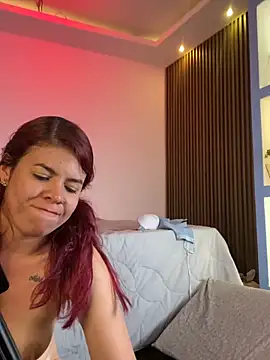 MiaTorres4 即時 XXX 聊天