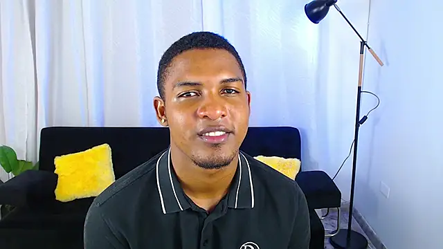 Show de webcam de MaxCum18_