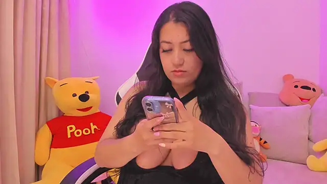 Chat +18 de shanel_taylor ao vivo