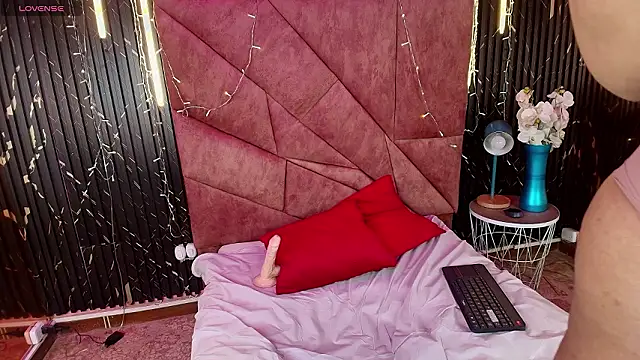 Chat +18 de CamilaThaylor ao vivo