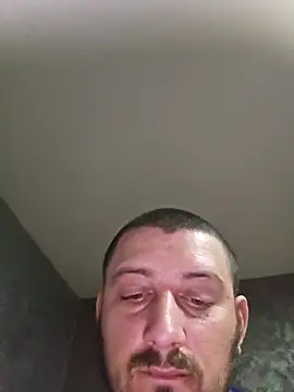 Dani3l2310 Chat XXX in diretta