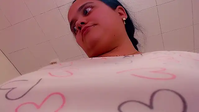 Czat XXX na żywo – brunnette_hot