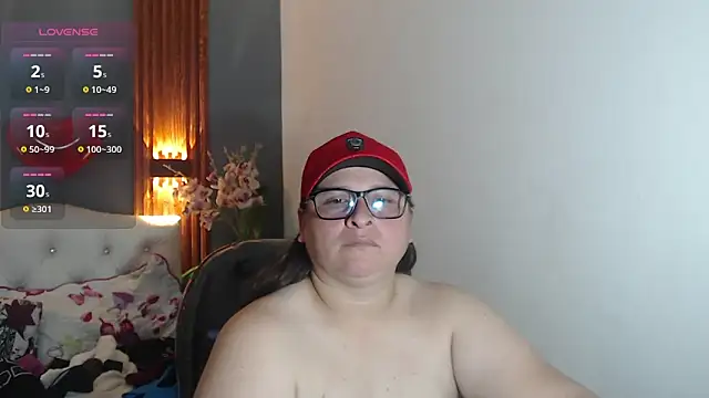 Show modela katty_femdom na web-kameri