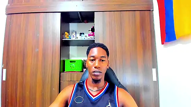 Dreamastercum_のライブXXXチャット