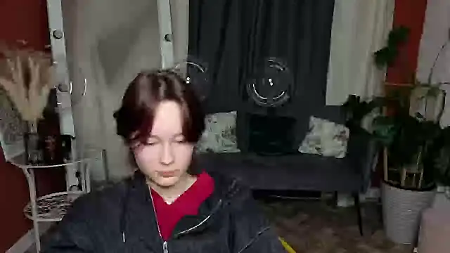 Annie_Way: απευθείας συνομιλία ΧΧΧ