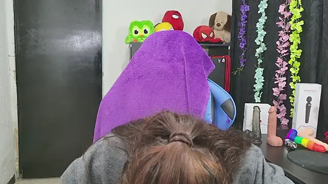 XXX chat uživo modela ann_bronw