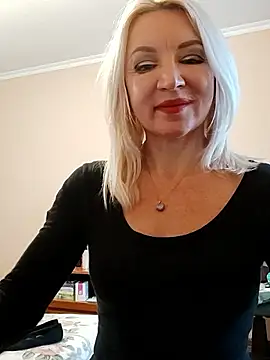 MiraStar984 – Naživo XXX chat