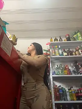 XXX chat uživo modela Sara_fun