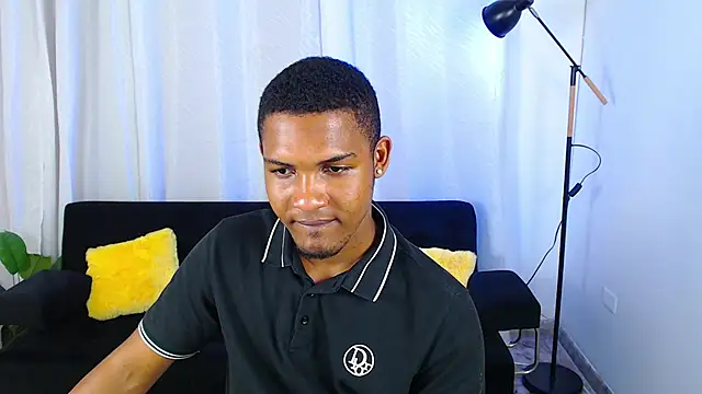 MaxCum18_n Webbikameraesitys