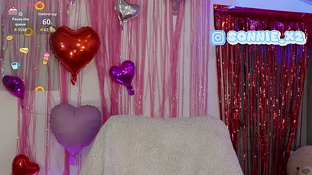 Sonnie_mami Adlı Modelin Canlı XXX Sohbeti