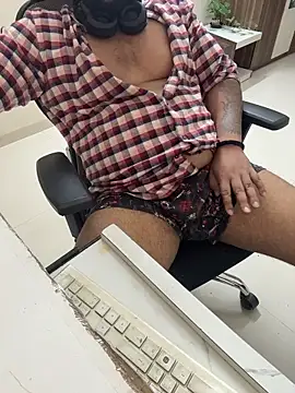 FlirtyxBoy 现场XXX聊天