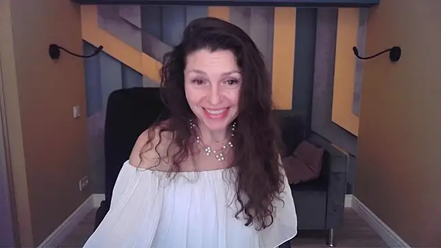 EllaLong Adlı Modelin Canlı XXX Sohbeti