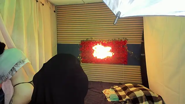 rosse_2504's Live XXX Chat