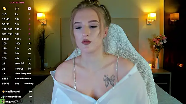 Chat +18 de Stacy_River ao vivo