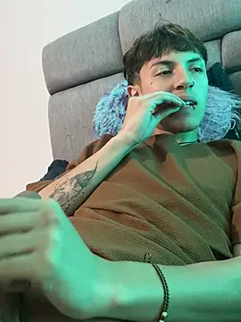 NaytonFreeman: онлайн-секс-чат