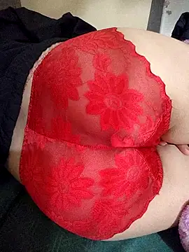 Haralushiaaa 网络视讯表演