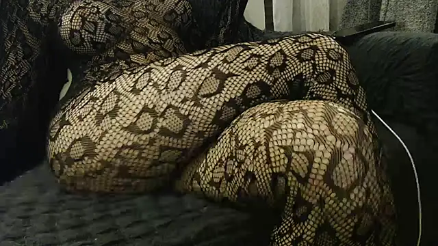 Sihirli_Serra Adlı Modelin Web Kamerası Şovu