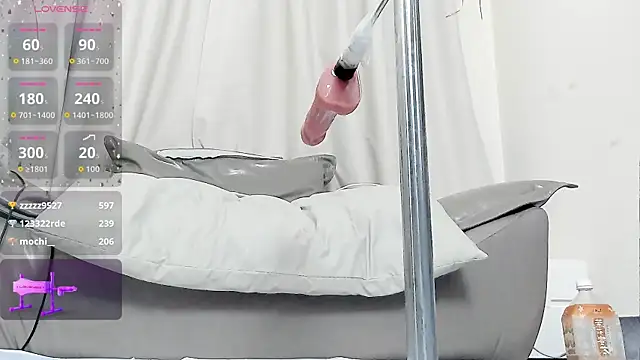 fox-yiyi Chat XXX live