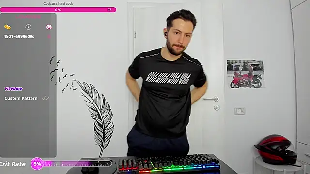 ZackFraser Adlı Modelin Canlı XXX Sohbeti