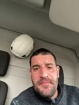 jcv596: διαδικτυακό σόου στην κάμερα