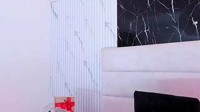 Reginavegaa 即時 XXX 聊天