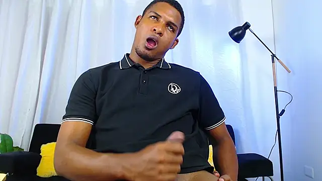 MaxCum18_ webcam show