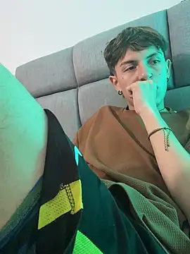 دردشة NaytonFreeman الجنسية المباشرة